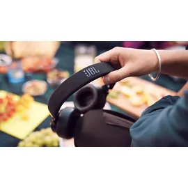 JBL Live 670NC black