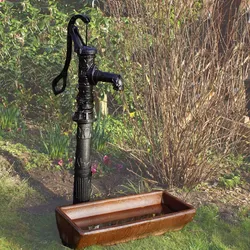Schwengelpumpe + Pumpenständer Antik Nostalgie Gusseisen Handpumpe Gartenpump...