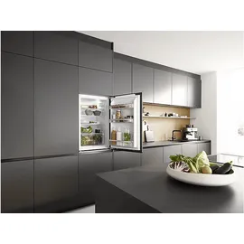 KOENIC KBR 8811 D DOD Einbaukühlschrank (135 l, 871 mm hoch)