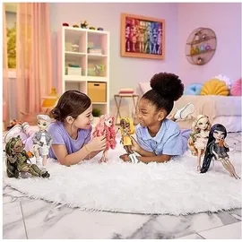 MGA Entertainment Rainbow High Aidan Russel Junge Puppe
