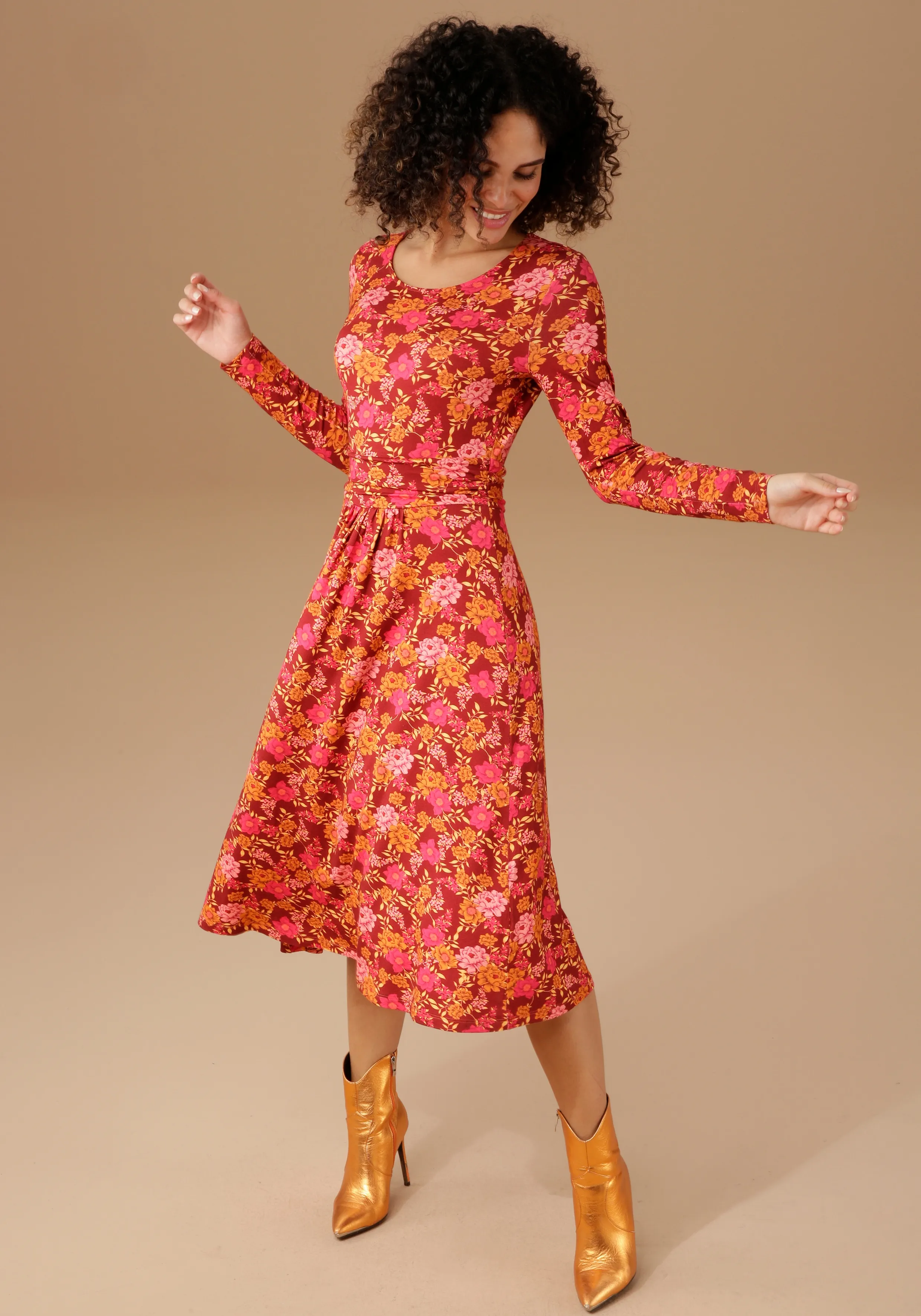 Jerseykleid ANISTON CASUAL Gr. 44, N-Gr, bunt (weinrot, orange, pink, rosa, gelb) Damen Kleider Maxikleid Freizeitkleider mit romantischem Blumendruck