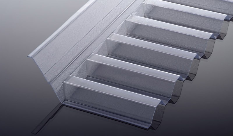 Wandanschlüsse für PVC Wellplatten - Glasklare 1092 x 150 x 60 mm bzw. 1030 x 150 x 60 mm Firstplatten für Profile K 70 /18 bzw. S 76/18