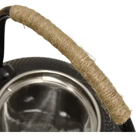 ad.con Teeservice aus Gusseisen 13-tlg mit Stövchen Teekanne 1,5L Schwarz mit Siebeinsatz Teetassen und Untersetzer Tee Set im japanischen Stil