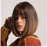 Haarperücke Straight Bob Perücken mit Pony Brown Ombre nach hellbrauner synthetischer Perücke for Frauen natürliche hitzebeständige Faserperücken for Party-tägliche Abnutzung Perücken für Frauen