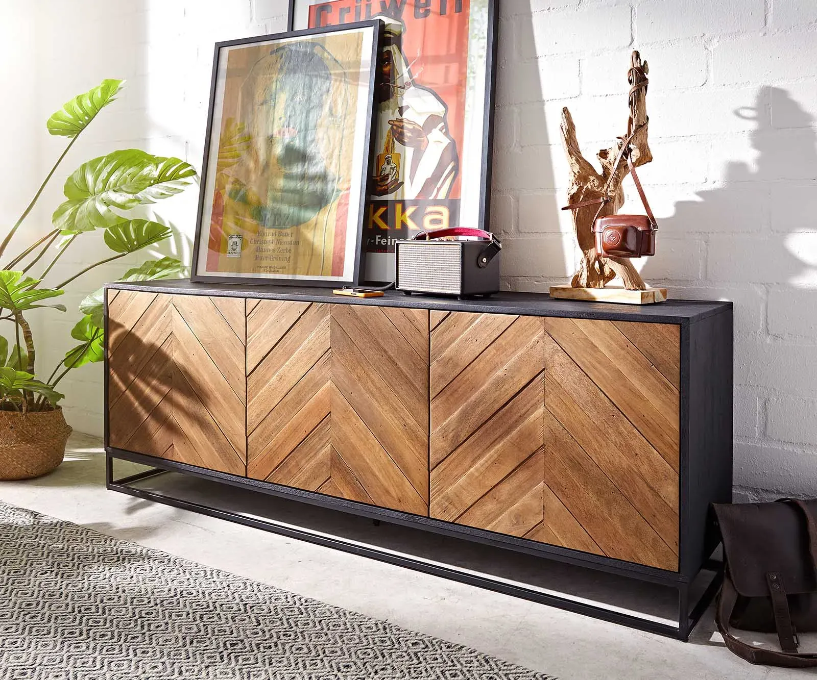 DELIFE Sideboard Famke 175 cm Mango Teak 3 Türen, Sideboards