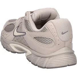 Nike V5 RNR Kinder Moon Particle/Light Orewood Brown 39