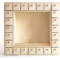 Quadratischer Adventskalender aus Holz 32 x 32 cm - Beige