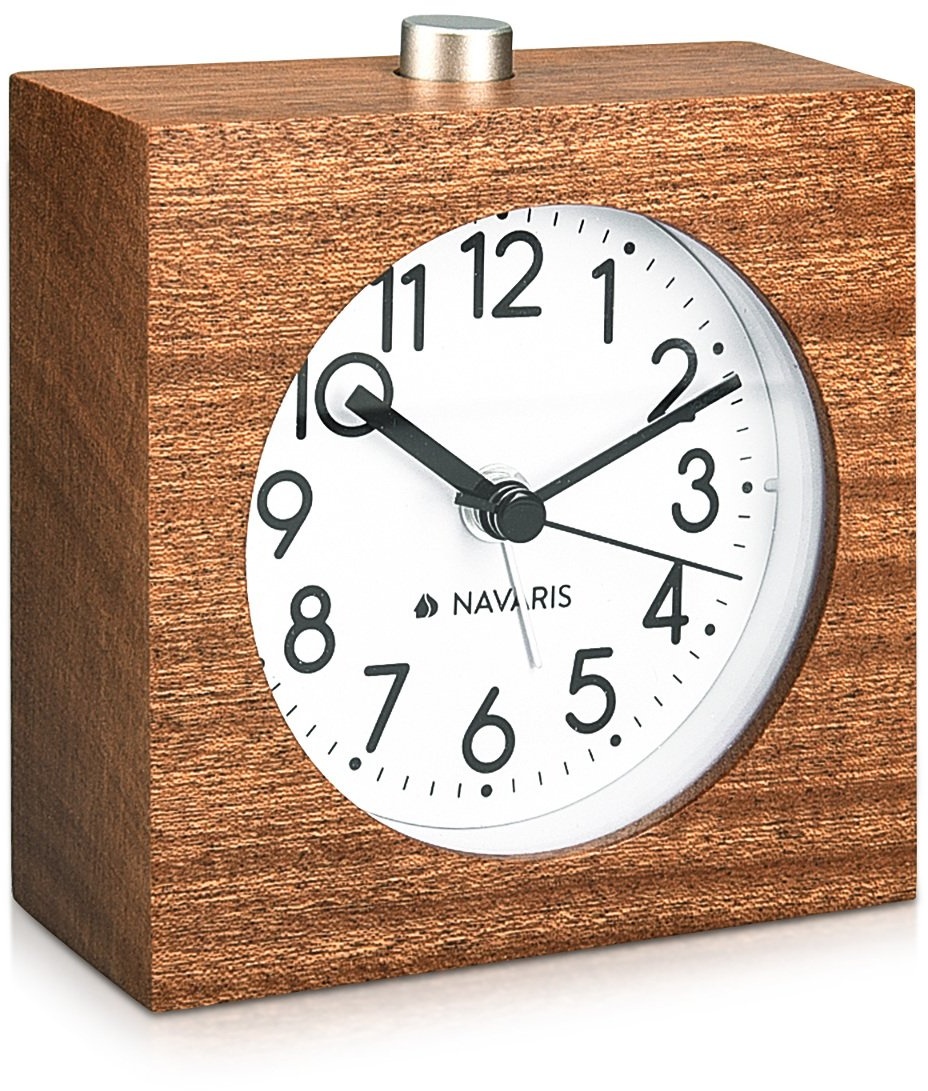 Navaris Analog Holz Wecker mit Snooze - Retro Uhr im Viereck Design mit Ziffernblatt Alarm - Leise Tischuhr ohne Ticken - Naturholz in Dunkelbraun