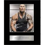 Autogramm-Fotodruck von Dwayne Johnson, signiert, mit Passepartout, toll als Geschenk, Autogramm-Fotodruck Nr. 01
