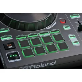 Roland DJ-202 USB-DJ-Controller mit Tasche und Tuch