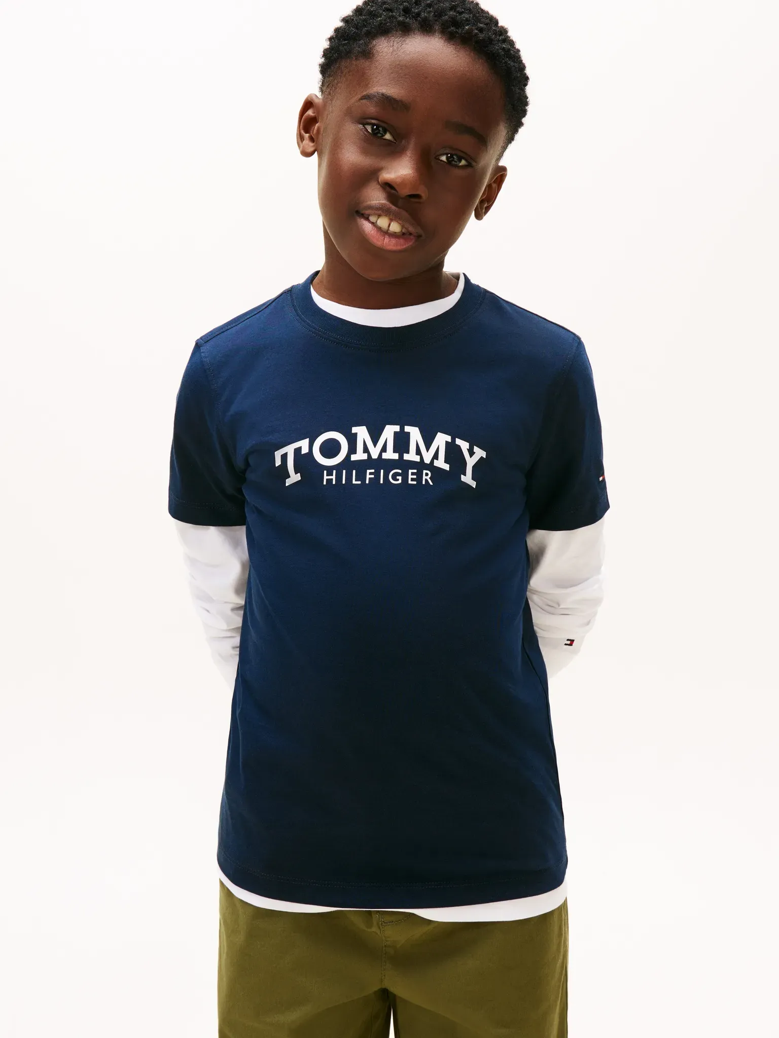 T-Shirt TOMMY HILFIGER, Jungen, Gr. 80, blau (schwarz night navy), Single Jersey, Obermaterial: 100% Baumwolle, unifarben, regular fit normal, Rundhals, eingesetzt abgesteppte Kante, Shirts T-Shirt, Regular fit, für Kinder bis 16 Jahre, Druck