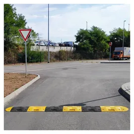 MORAVIA Fahrbahnschwelle TOPSTOP-20-RE gelb Abschlusselement mit Nut 400 x 200 x 50 mm(L x B x H)