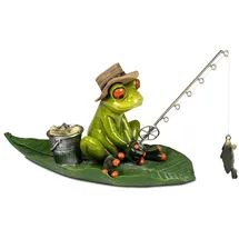 Formano Frosch Angler auf Blatt Handbemalte Dekofigur aus Polyresin 19x14 x 9 cm - Humorvolle Wohnekoration mit Angelmotiv - Serie Froschhausen - glänzend
