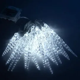 Spetebo LED Eiszapfen Lichterkette mit Batterie - Timer / 8 Funktionen - 20 LED kaltweiß