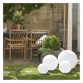 StarTrading STAR Trading LED Gartenkugel RGB Farbwechsel weiß Fernb.Aufladbar