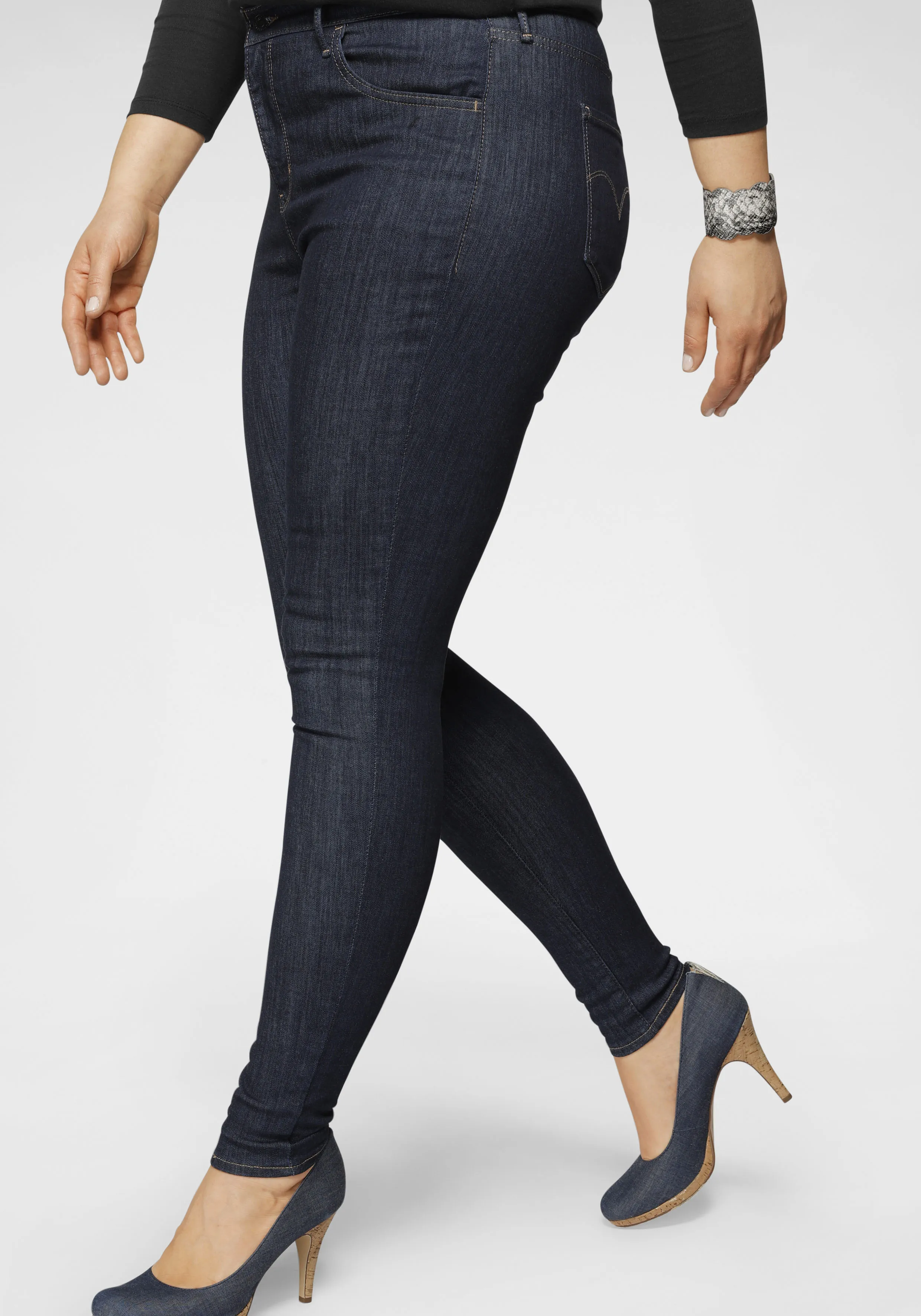Skinny-fit-Jeans LEVI'S PLUS "720 High-Rise" Gr. 14 (44), Länge 29, blau (rinsed) Damen Jeans Röhrenjeans mit hoher Leibhöhe