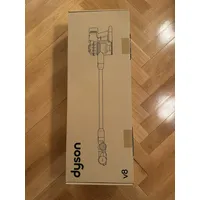 Dyson V8
