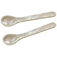 Edzard 2er Set Eierlöffel (Länge 11 cm) aus echtem Meer-Perlmutt (Pinctada maxima), Handarbeit, 100% Naturprodukt, Griff oben abgerundet, edle Geschenkverpackung, Perlmuttlöffel für Ei und Kaviar