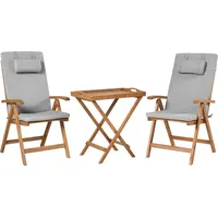 Beliani Balkonset Hellbraun Akazienholz Verstellbar mit Auflagen Grau Meliert Uv-beständig Teetisch mit 2 Stühlen Rustikaler Stil Terrasse Garten... Möbel