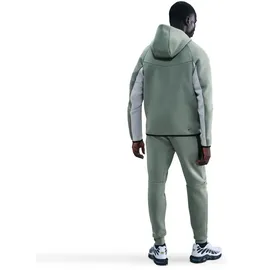 Nike Tech Fleece Jogginghose clay green/lt smoke grey/black L