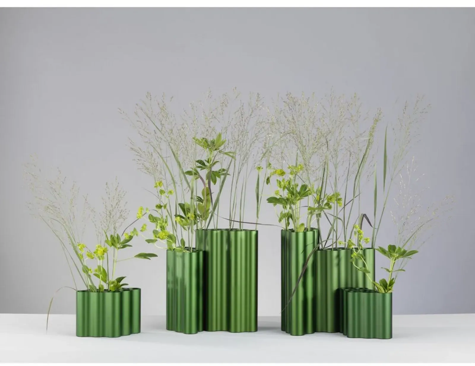 Vasen Vitra, Grün, für Wohnzimmer, Aluminium - 19.5 - 13