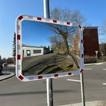 Trutzholm Verkehrsspiegel eckig 60 x 80 cm Rot/Weiß