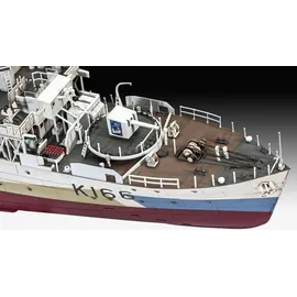 REVELL Flower Class Corvette HMCS Snowberry Grau 1:144