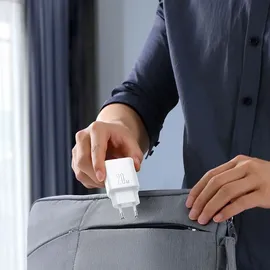 Joyroom JR-TCF12 Dual-Port (2C) 20W PD / QC 3.0 Schnellladegerät Weiß