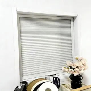 Vibeo Rolladenschrank Küche Aufsatz Faltbare Akkordeon-Rolltür Weiß, Dekorative Rolltür mit Aluminiumschiene, Verstellbares Rolltür-Schiebetür-Set für Küchenschränke(60x60cm(23.6x23.6in))