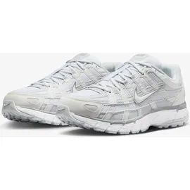Nike P-6000 Damen Metallic Summit White/Pure Platinum/Wolf Grey/White 37,5