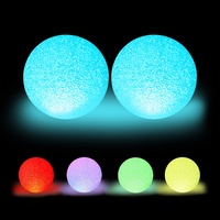 Relaxdays LED Kugelleuchte, mit Farbwechsel, batteriebetrieben, ohne Kabel, für Innen, bunte Leuchtkugel, Ø 15 cm, 100% Schaumstoff, weiß
