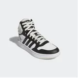 Cloud White / Core Black / Orbit Grey 46