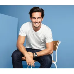 Tchibo - 2 T-Shirts mit V-Ausschnitt - Herren - Gr. M - weiß
