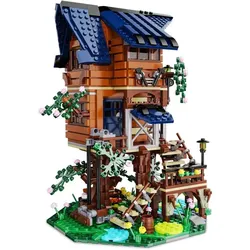 Four Seasons Tree House (1155 Teile) (neue Version 2025)