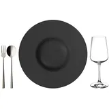 Villeroy & Boch – Manufacture Geschirr-Set 12 teilig für 4 Personen Schwarz, Spülmaschinenfest, Tafelservice Set, Geschirrset Modern mit Pastatellern, Weingläsern und Pastabesteck, Premium Porzellan