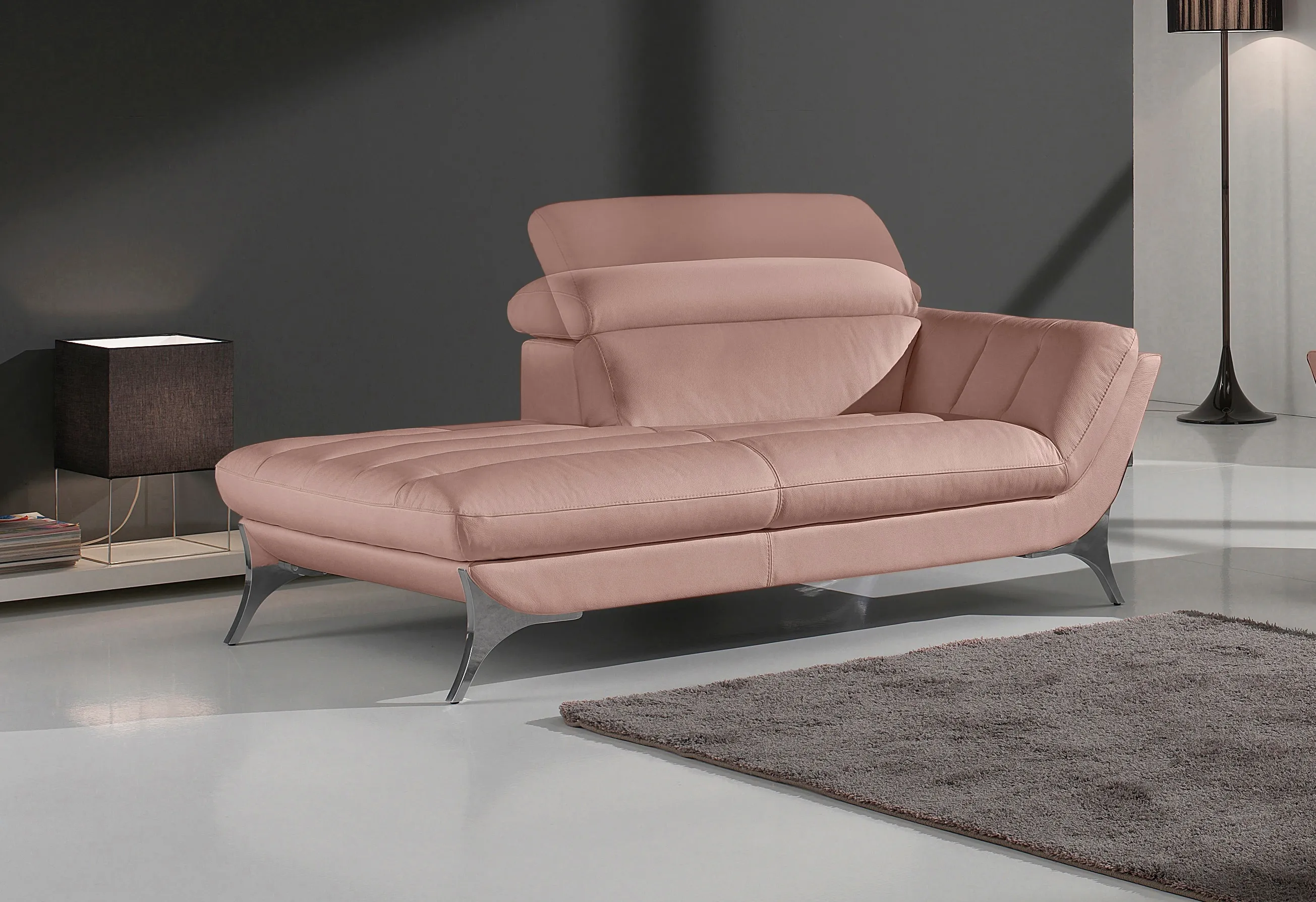 Recamiere EGOITALIANO "Sueli, extravagantes Design und erstklassiger Sitzkomfort", rosa (rose), B:180cm H:100cm T:110cm, Leder u00bbNUVOLEu00ab (Echtes Rindsleder). Halbnatürliches, halbnarbiges Rindsleder mit einer natürlichen Körnung von 1, 2 bis 1, 4 mm. Dieses Leder hat eine weiche, wachsartige Hand mit mattem Aussehen und einem Wolkeneffekt. Es handelt sich um ein Naturleder, das die ursprünglichen Eigenschaften der Lederhäute nicht verändert. Das Vorhandensein von verheilten Narben, Körnungsunterschiede, Falten, Adern, Unterschiede in den Farbtönen und andere Spuren, die die Natur auf diesen Fellen hinterlassen hat, sind ein Beweis für die absolute Echtheit und das Zeugnis ihres großen Wertes. Leder u00bbBACIOu00ab (echtes Rindsleder). Halbnarbiges Naturleder mit einer Dicke von 1, 6-1, 8 mm. BACIO hat eine weiche und wachsartige Hand mit halb undurchsichtigem Aussehen. Es handelt sich um ein Naturleder, das die ursprünglichen Eigenschaften der Lederhäute nicht verändert. Das Vorhandensein von verheilten Narben, Körnungsunterschiede, Falten, Adern, Unterschiede in den Farbtönen und andere Spuren, die die Natur auf diesen Fellen hinterlassen hat, sind ein Beweis für die absolute Echtheit und das Zeugnis ihres großen Wertes. Leder u00bbCAREZZAu00ab (Rindsleder). Halbnarbiges Naturleder mit einer Dicke von 1, 2-1, 4 mm. Es hat eine weiche und wachsartige Hand mit halb undurchsichtigem Aussehen. CAREZZA ist ein Naturleder, das die ursprünglichen Eigenschaften der Mäntel nicht verändert. Das Vorhandensein von verheilten Narben, Körnungsunterschiede, Falten, Adern, Unterschiede in den Farbtönen und andere Spuren, die die Natur auf diesen Fellen hinterlassen hat, sind ein Beweis für die absolute Echtheit und das Zeugnis ihres großen Wertes., Sofas, Solitärmöbel, hochwertiger Lederbezug, inklusive Kopfteilverstellung