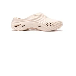 Crocs Echo Wave - Pink / Rosa - M8W10