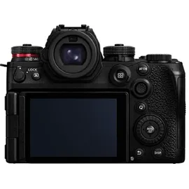 Panasonic Lumix DC-S1RII + Sigma f2,8 DG DN