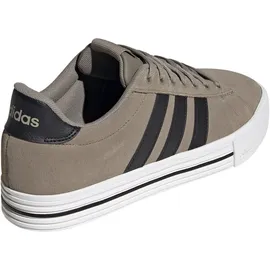 adidas Daily 4.0 Clay/Core Black/Core White 44