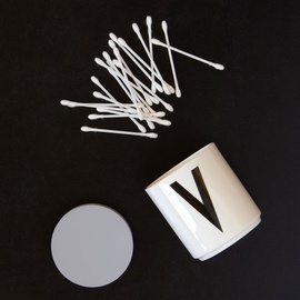 DESIGN LETTERS | AJ Becher F, Schwarz
