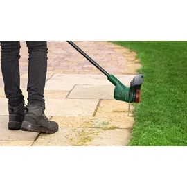 Bosch EasyGrassCut 18V-26 inkl. 2 x 2 Ah