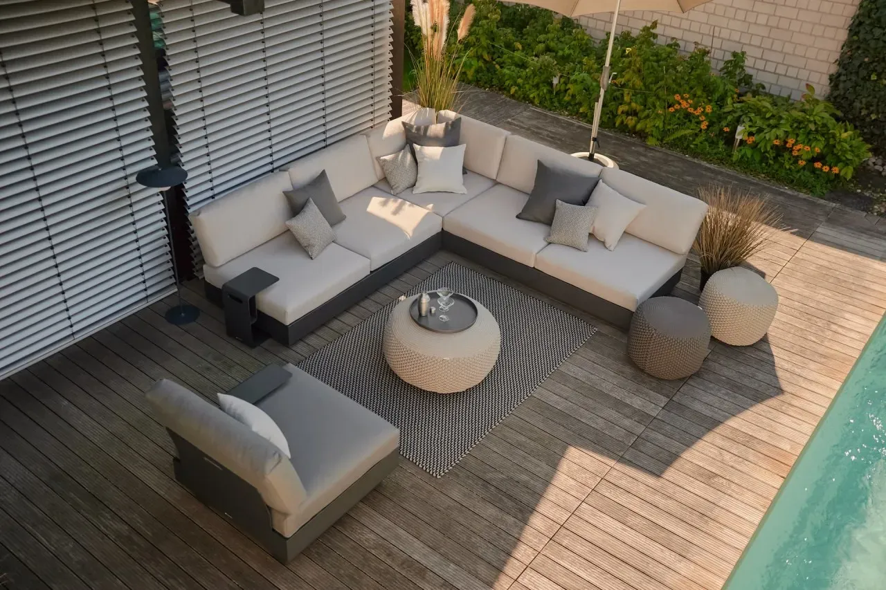 Jati & Kebon Set Loungesystem Bari VI - Bestehend aus: 1 x 3-Sitzer, 1 x 2-Sitzer, 1 x 1-Sitzer, 6 x Sitz- und Rücken...