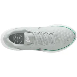 Nike Revolution 8 Damen Slim Off White/Metallic Silver/Barely Green 42