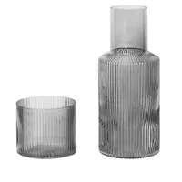 Ferm Living Ripple Karaffen-Set, klein smoked grey
