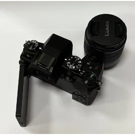 Panasonic Lumix DMC-G81M schwarz + 12-60 mm F3,5-5,6 OIS