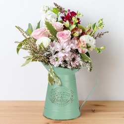 Belle Vous Dekovase Vintage Metal Flower Vase – Decorative Accessory, Olivgrüne Metall Blumenvase im Vintage Stil für Haus & Garten grün