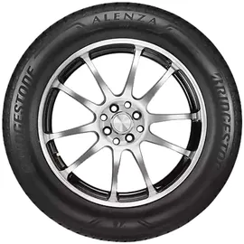 Bridgestone Alenza 001 215/60 R17 96H