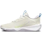 Nike Omni Multi-Court (Gs) Lt Orewood BRN/Barely Volt-Lilac BL, 37 1⁄2