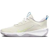 Nike Omni Multi-Court (Gs) Lt Orewood BRN/Barely Volt-Lilac BL, 37 1⁄2