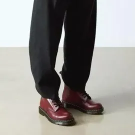 Dr. Martens 1460 Smooth cherry red 38